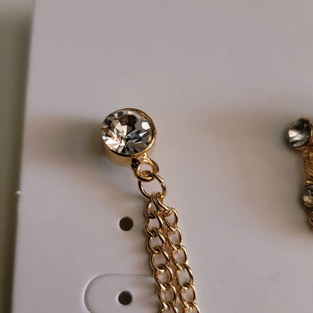 Crown Gold Tone With Rhinestones Unisex Chained Decor Brooch